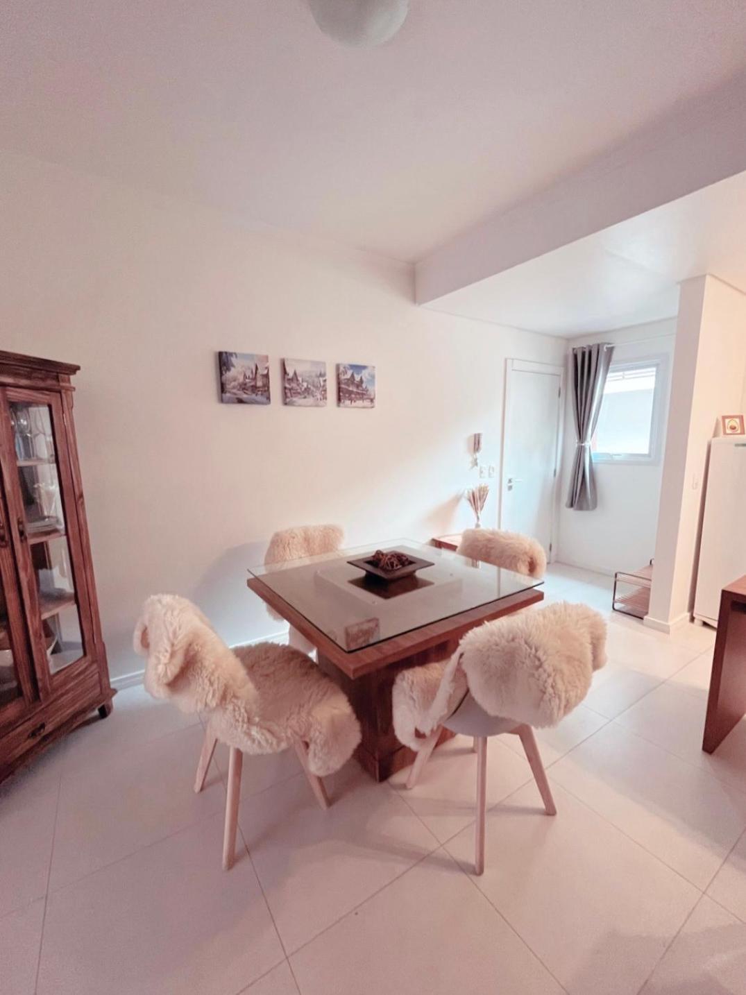 Apartment Apto No Centro De 5min A Pe Da Rua Coberta Gramado